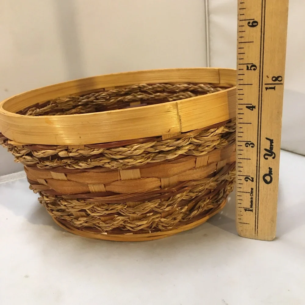 Woven Basket Home Decor 8.5in Brown Natural Bamboo Seagrass Round Rustic